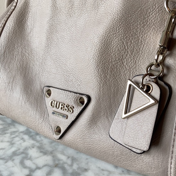Taupe Guess crossbody - Picture 2 of 4